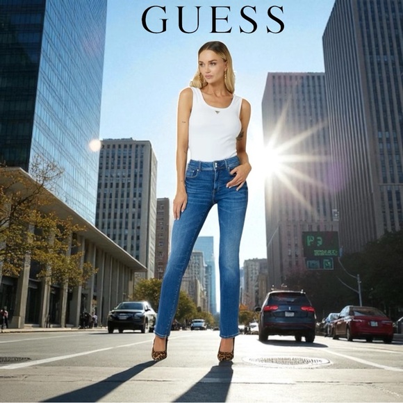 NWOT, GUESS, Eco High-Rise Straight Jeans, Size 30, Blue - Picture 1 of 7